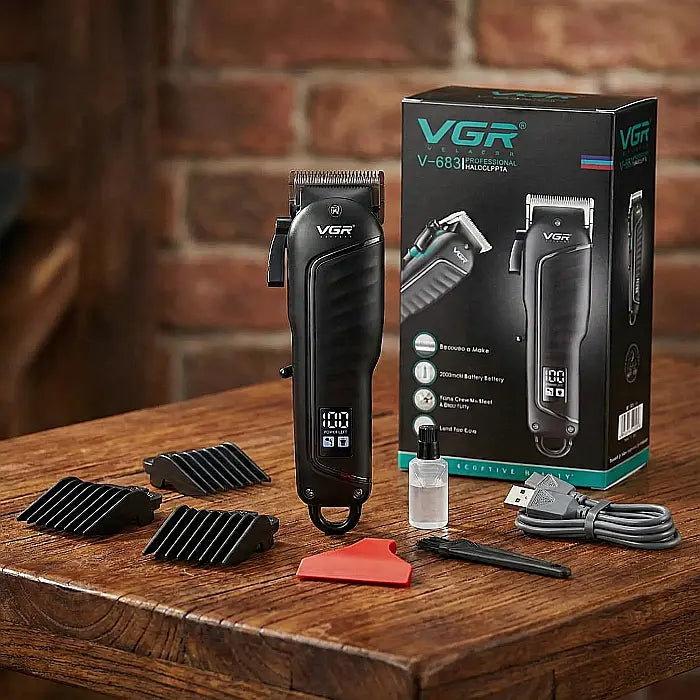 Aparat de Tuns Profesional VGR V-683, Autonomie 200 Min, Baterie 2000 mAh, Lame Oțel Inoxidabil